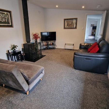 Auldearn Spacious Well Equipped Chalet Bungalow Close To Nairn, מראה חיצוני תמונה